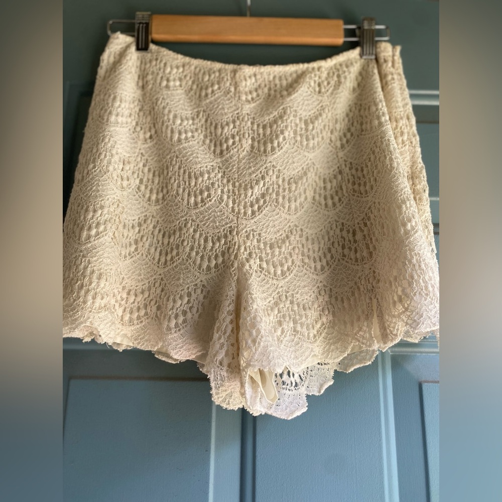 BCBG SHORTS